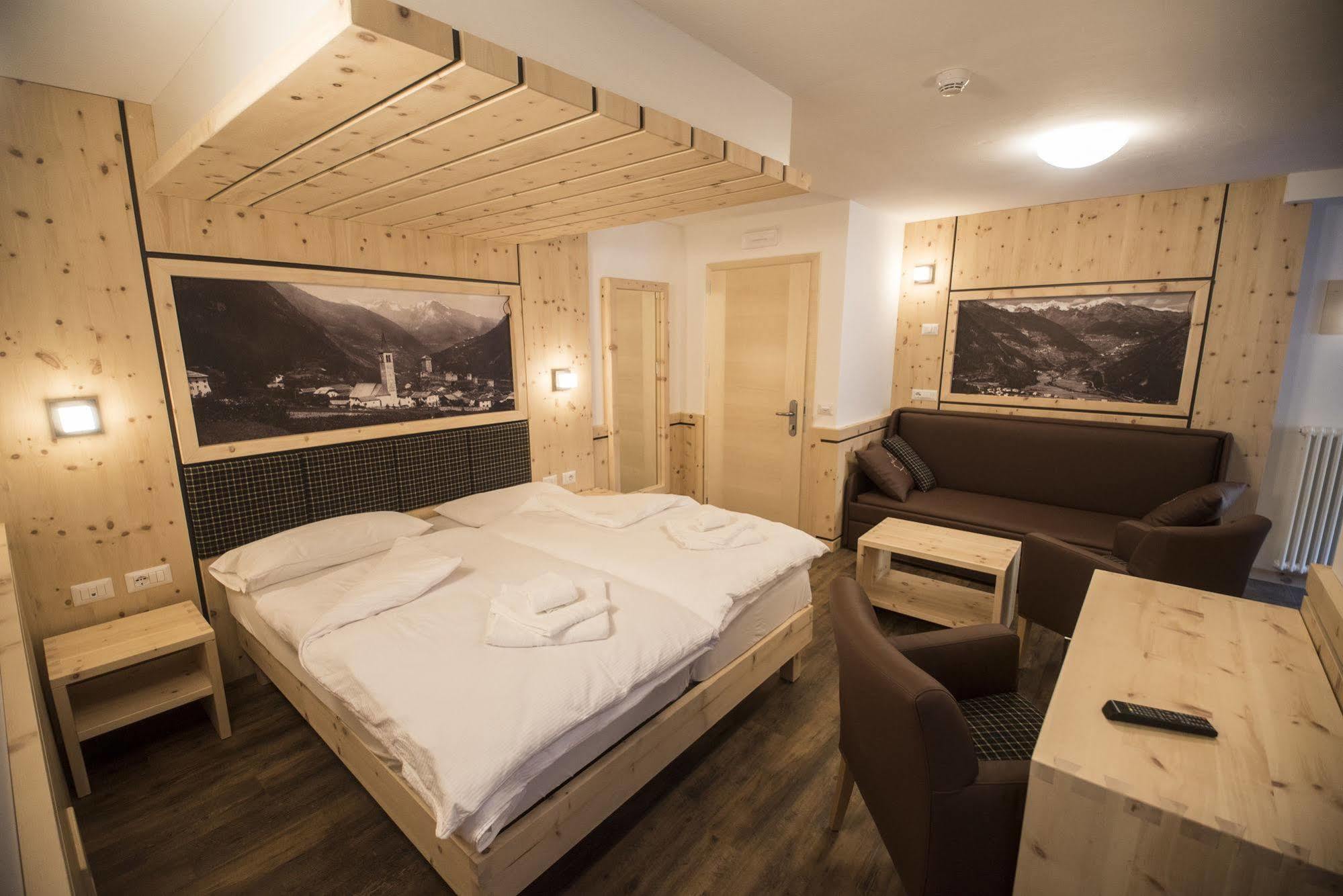 Hotel Niagara Оссана Экстерьер фото